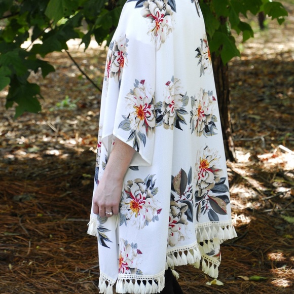 Floral Kimono - Picture 4 of 5